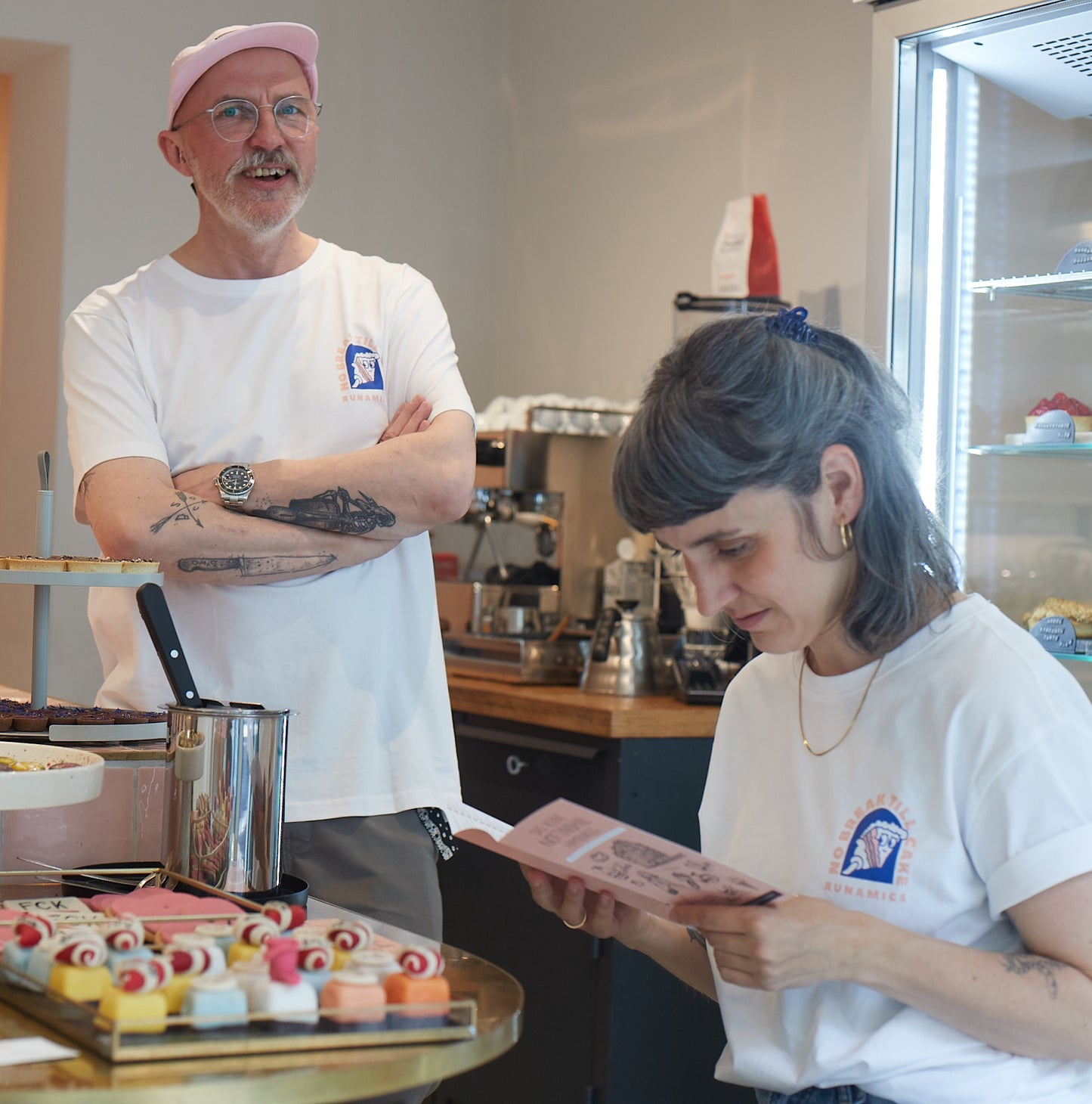 Cake Break T-Shirt, Biobaumwolle, unisex, weiß