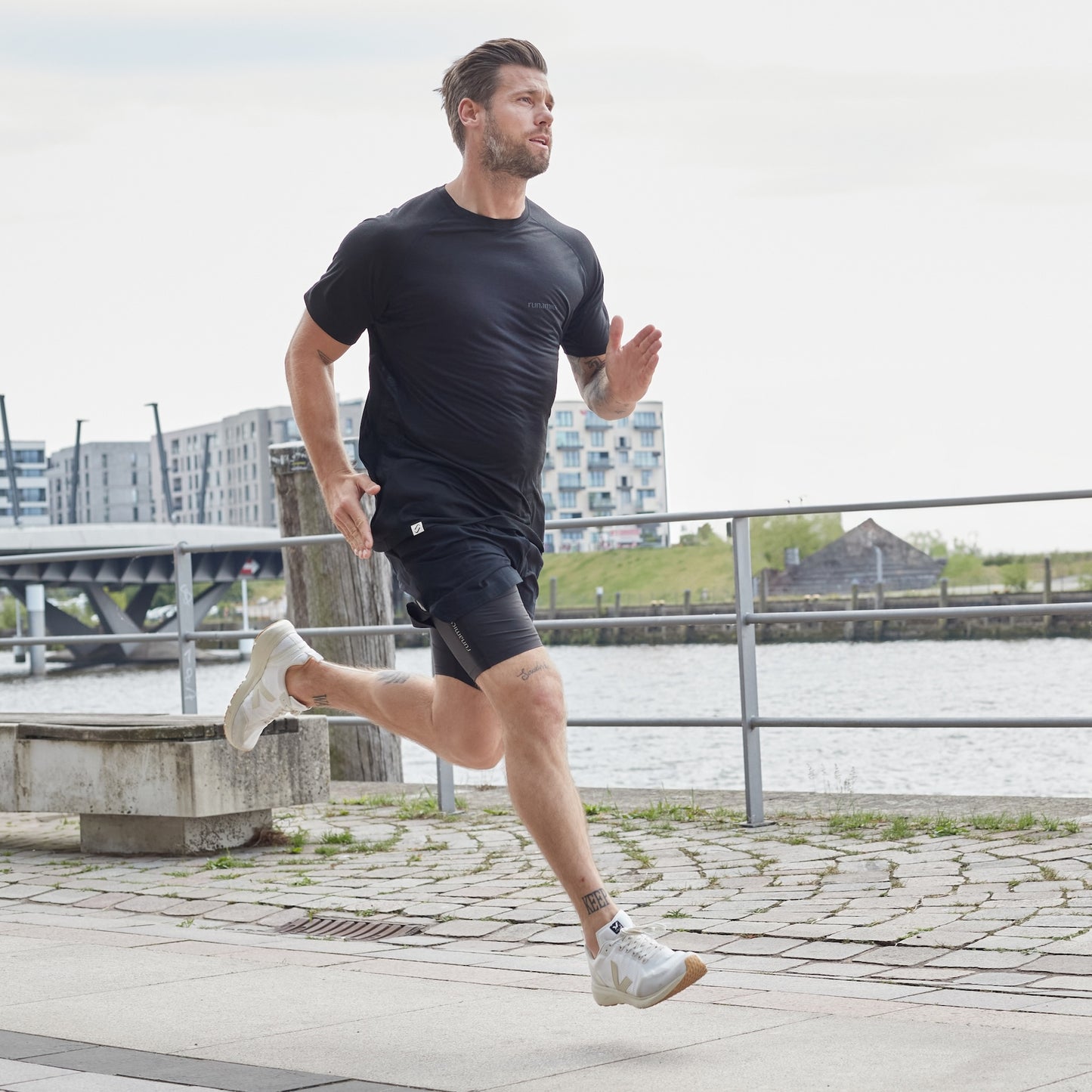 Kurze Running Tights, Herren, schwarz